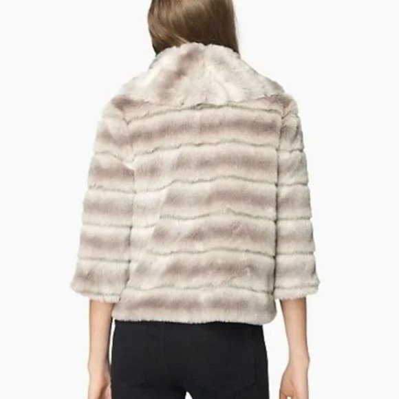 Juicy Couture “Grey Swan” Faux Fur Capelet Coat - Picture 4 of 10